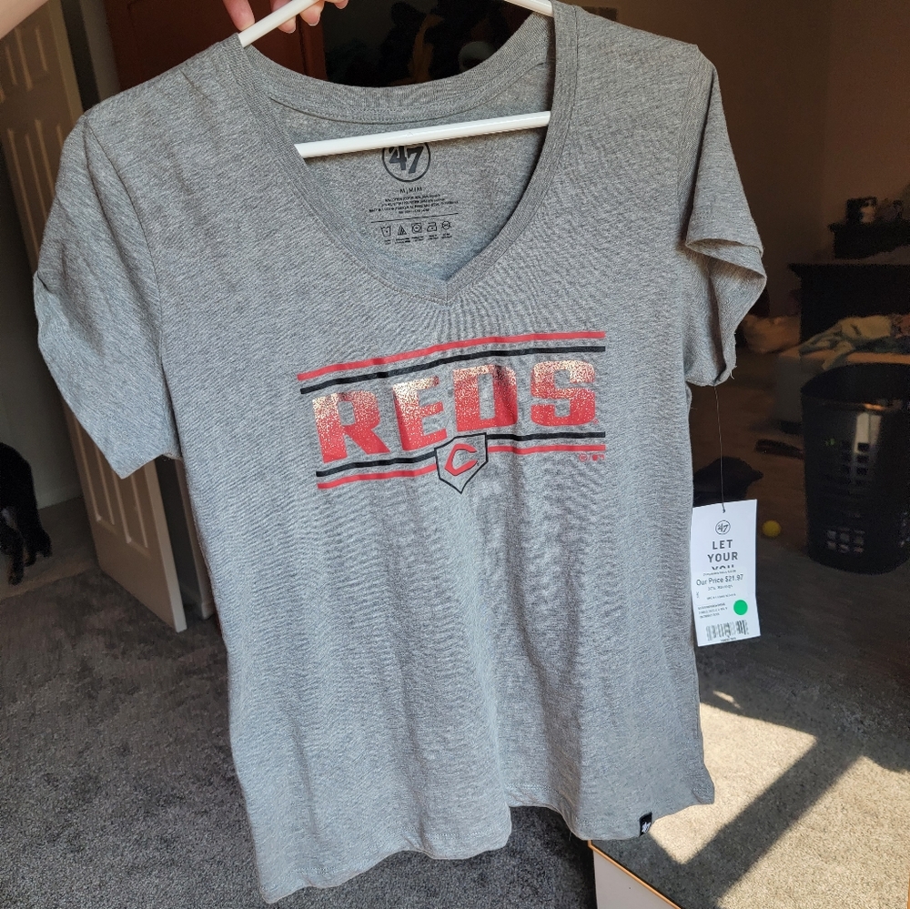 Cincinnati Reds Women's top